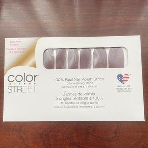 ColorStreet - Aberdeen Aubergene